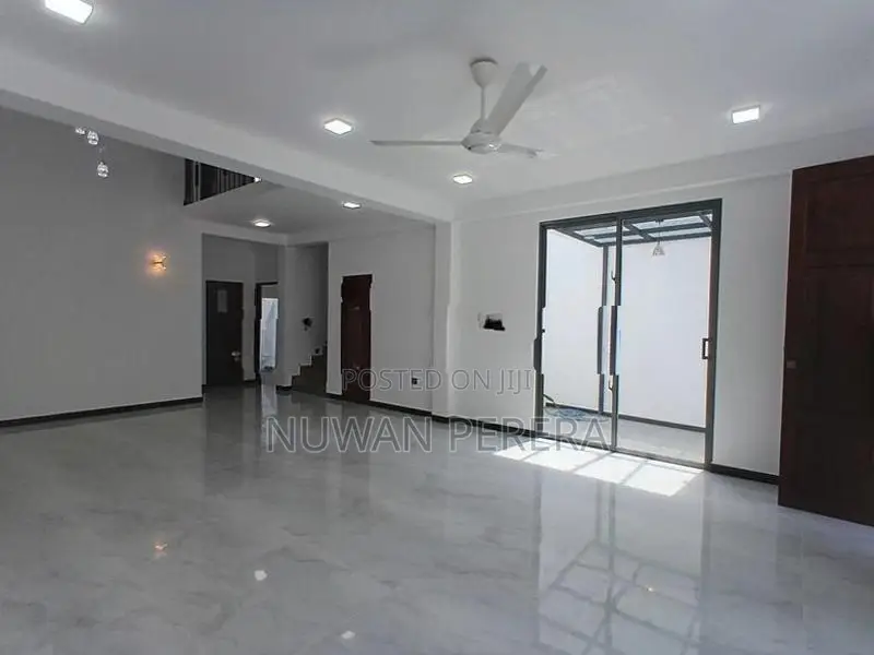 Piliyandala box type brand new house for sale .