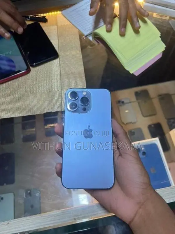Apple iPhone 13 Pro (Used)