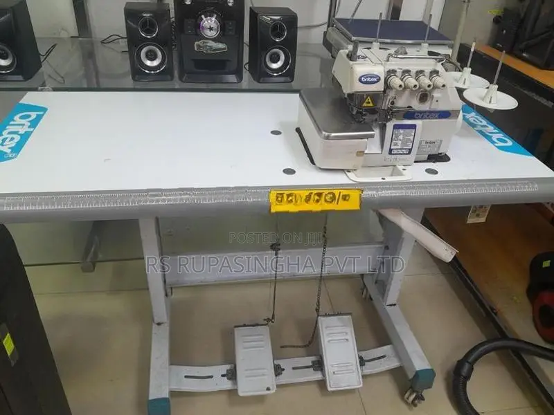 Britex Overlock Machine