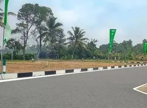 Land in Minuwangoda