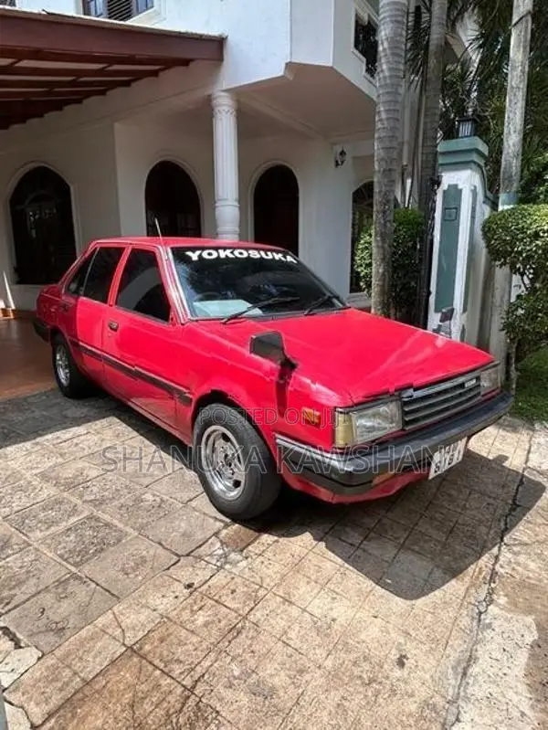 Nissan Sunny B11 1984