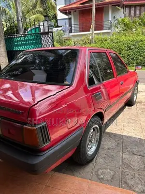 Nissan Sunny B11 1984