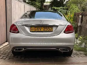 Mercedes Benz C180 Avantgarde 2016