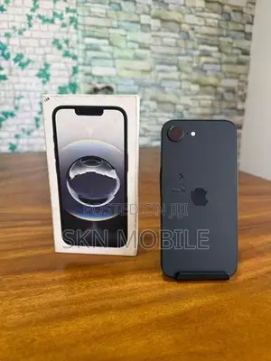 Apple iPhone 16e 128GB (Used)