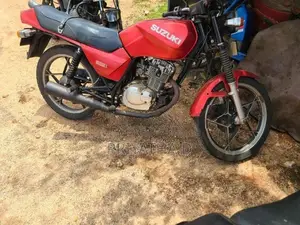 Suzuki GS 125 1995
