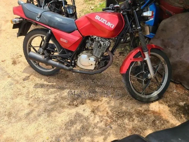 Suzuki GS 125 1995