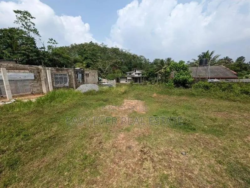 Land for Sale in Homagama