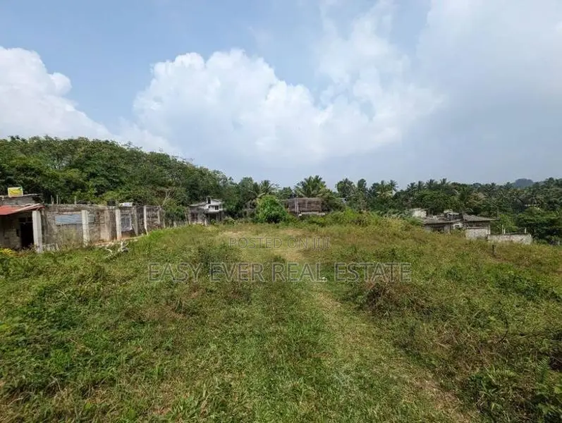 Land for Sale in Homagama