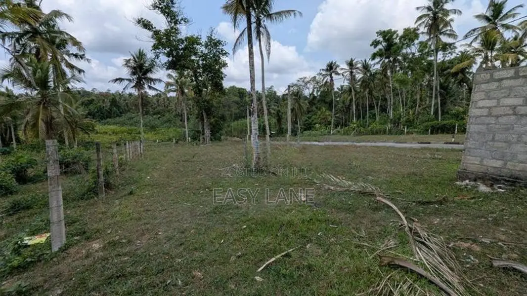 Land for Sale in Kalagedihena