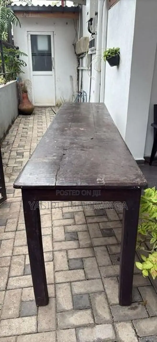 Class Tables with Bench