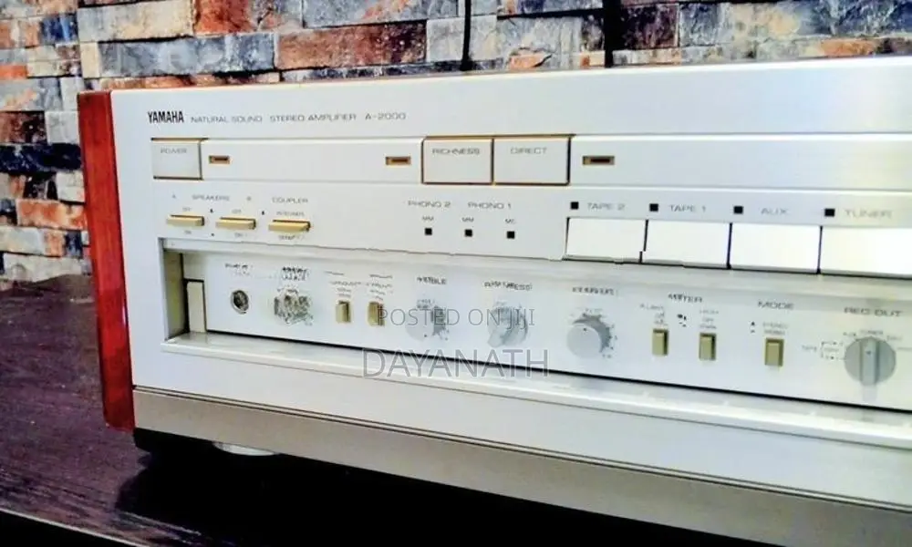Yamaha A-2000 Sterio Amplifier