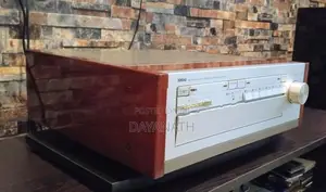 Yamaha A-2000 Sterio Amplifier