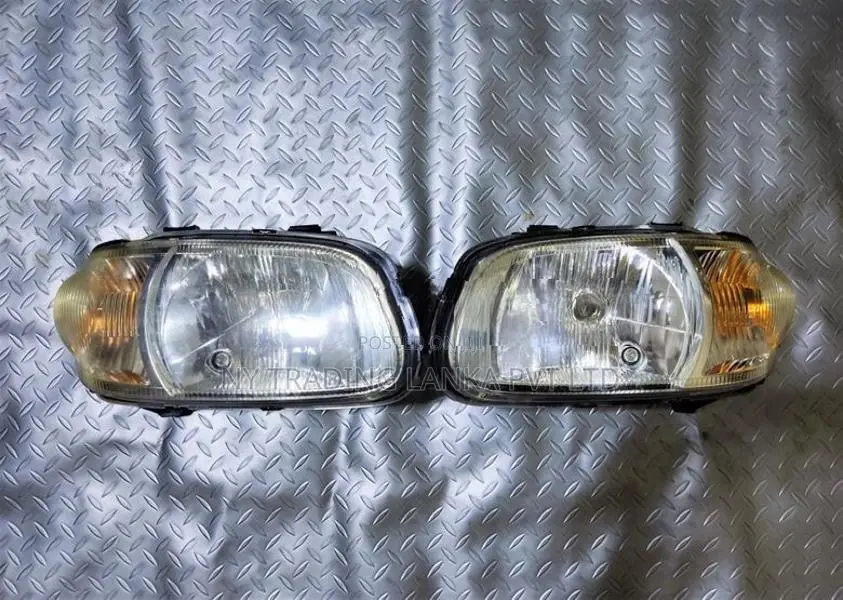 Suzuki Alto HA23S Headlight