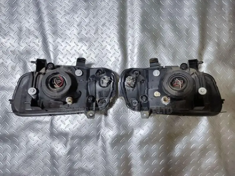 Suzuki Alto HA23S Headlight
