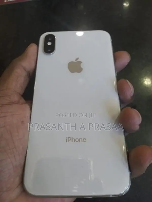 Apple iPhone XS (Used)