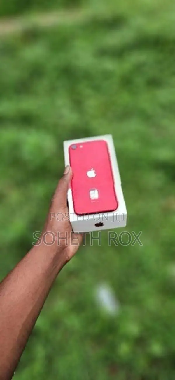 Apple iPhone SE 2 (Used)