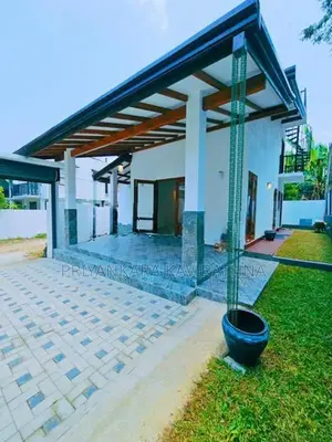 බෝකුන්දර පිහිටි අලුත්ම දෙමහල් නිවස විකිනීමට
