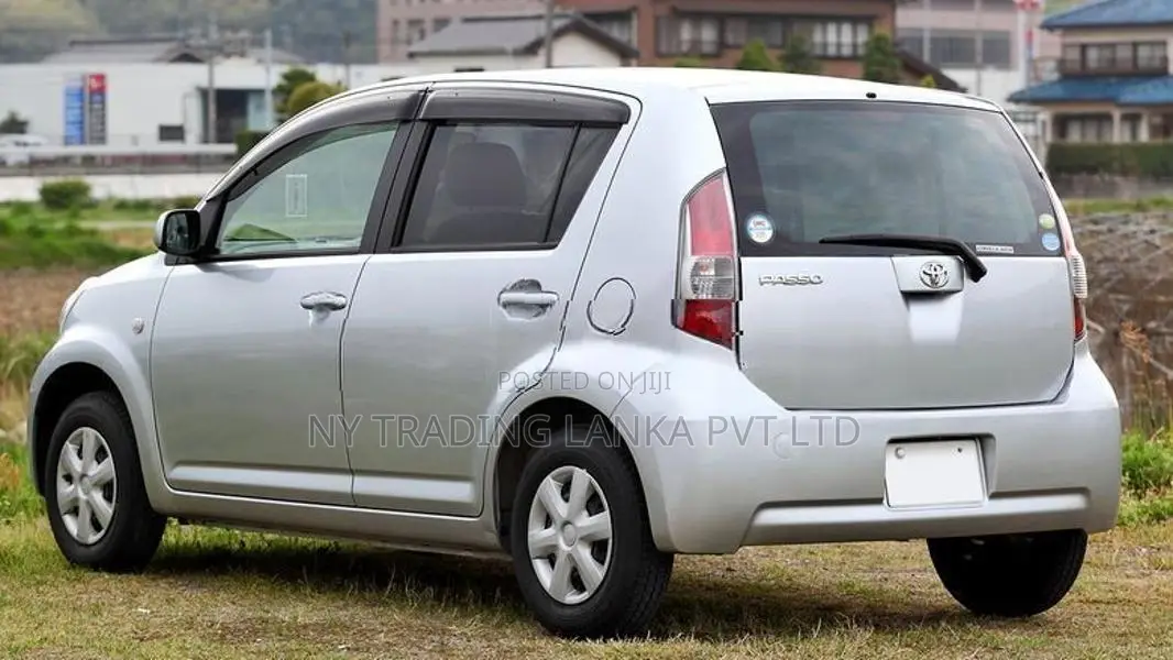 Toyota Passo KGC10 Tail Light