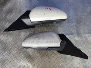 Nissan Wingroad Y11 Side Mirror