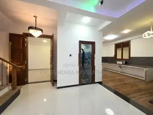5 minutes to Highway / Best Quality Mordern 3 Storied House -Kahatuduw