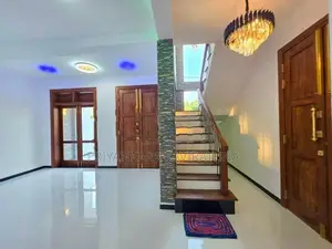 5 minutes to Highway / Best Quality Mordern 3 Storied House -Kahatuduw