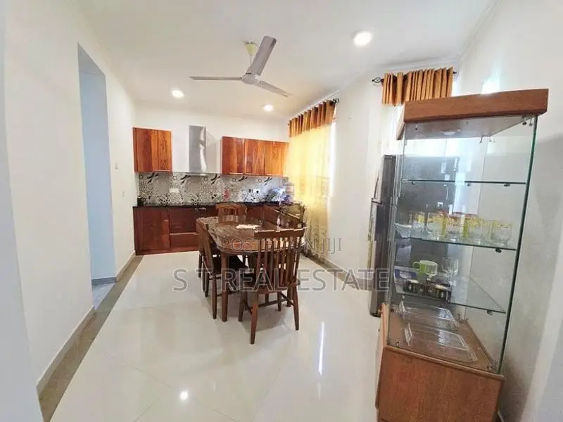 Almost Brand New Luxury 3 Story House For Sale In Pannipitiya