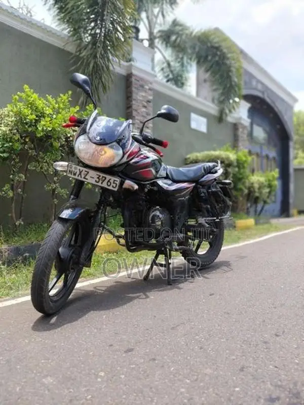 Bajaj Discover 2012