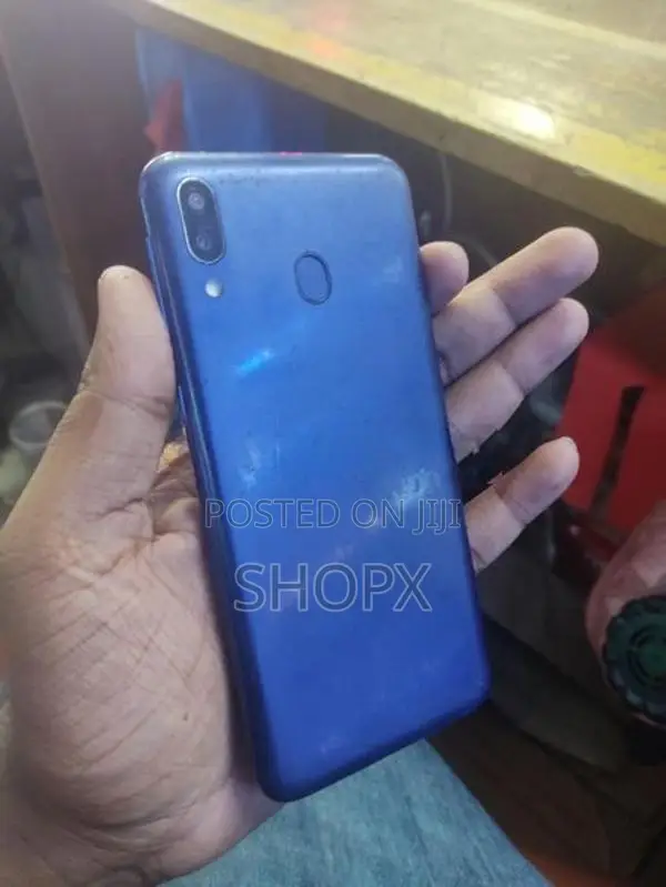 Samsung Galaxy M20 3/32GB (Used)