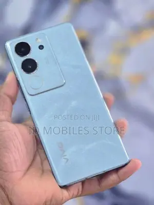 Vivo v29 8GB 128GB (Used)