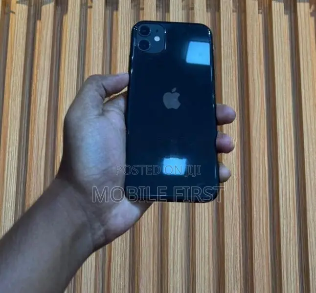Apple iPhone 11 128GB (Used)