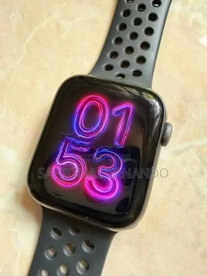 Apple Watch Series 5 (44mm)
