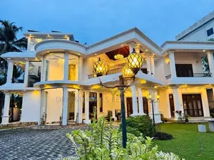 Luxury 3 Storey House for Sale in Rajagiriya