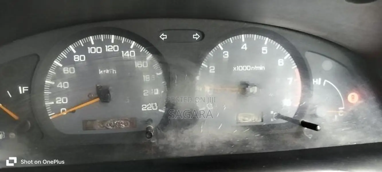 Nissan Sunny 1999