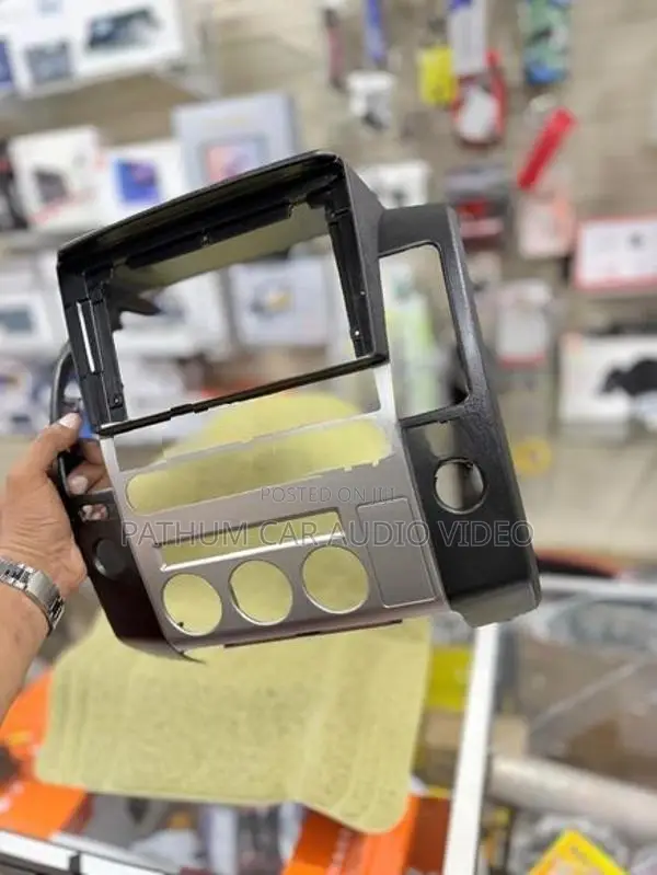 Navara 9 Inch Android Panel