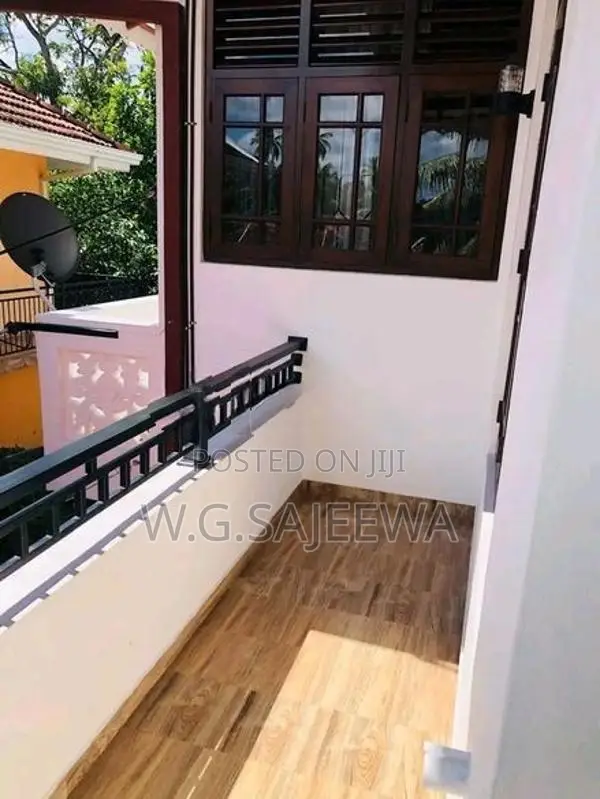 Furnished Upstair House Rent in Negombo