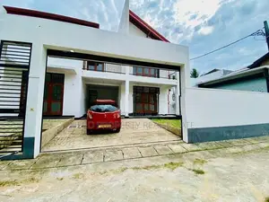 Luxurious House for Sale in Boralesgamuwa