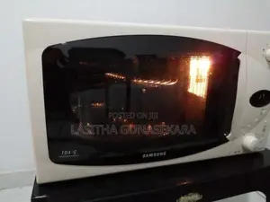Microwave Oven