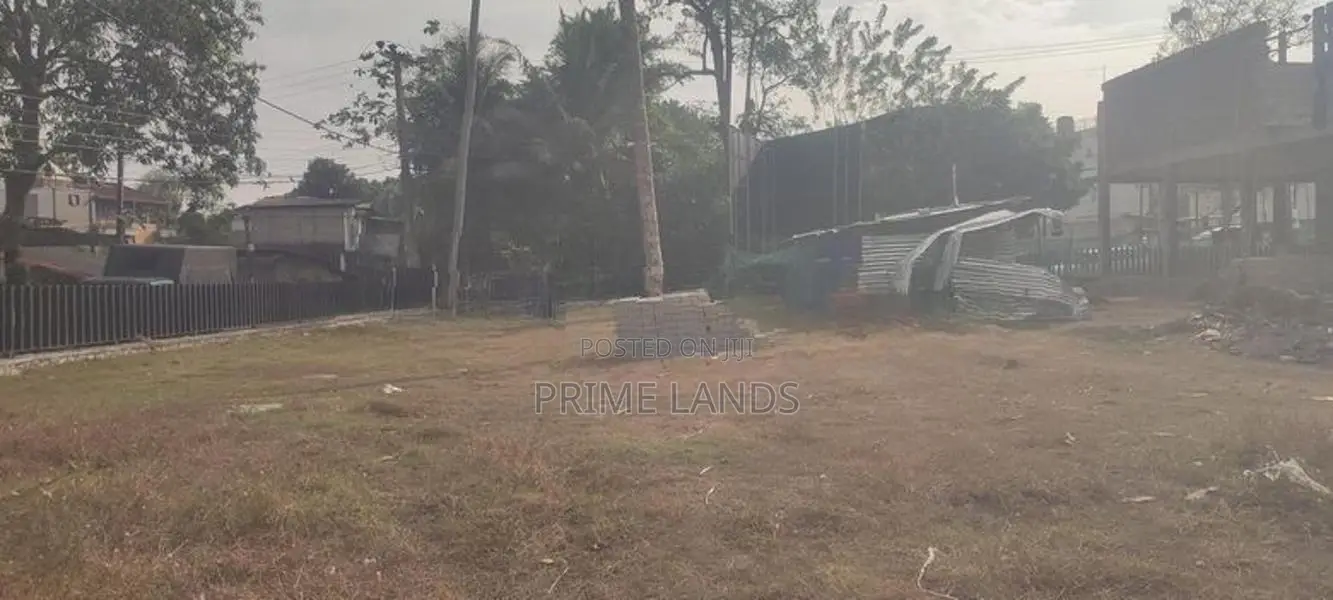 Pannipitiya , Main Road Facing Land in Rathmaldeniya