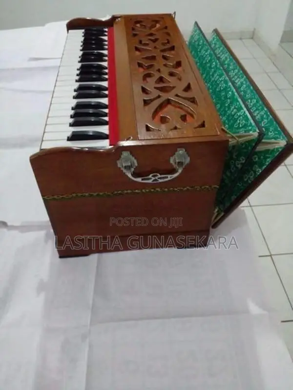 Serpina Harmonium