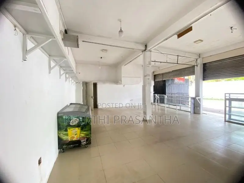 Road Facing Shop for Rent Kelaniya