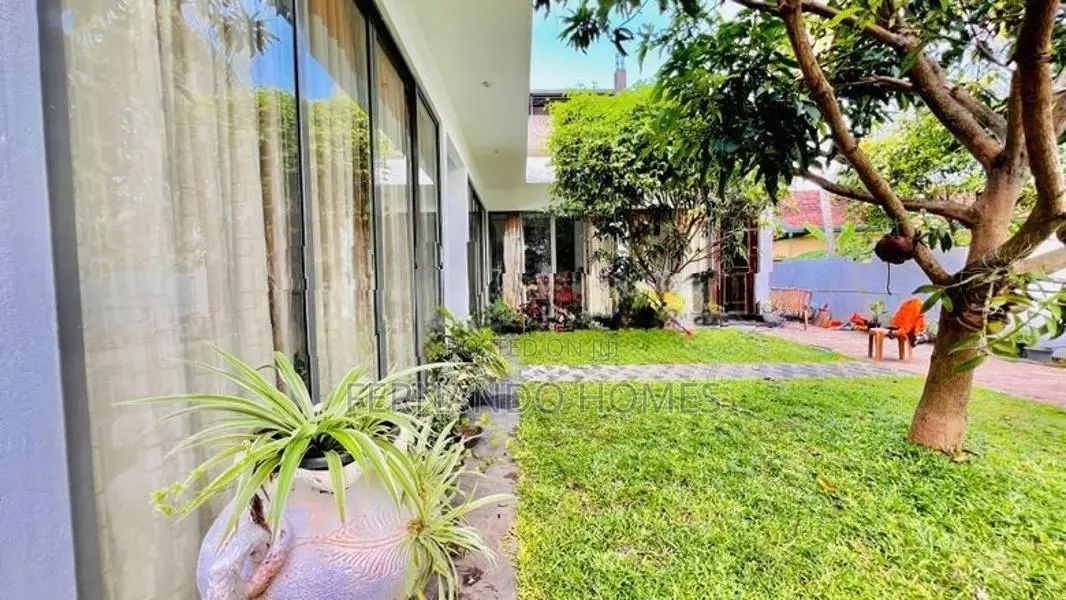 4 Bed Rooms All Attached Bath With House For Sale In Negombo