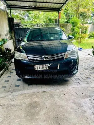 Toyota Axio 2012
