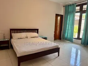 Colombo 05 - Luxury House for Rent
