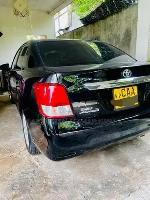 Toyota Axio 2012