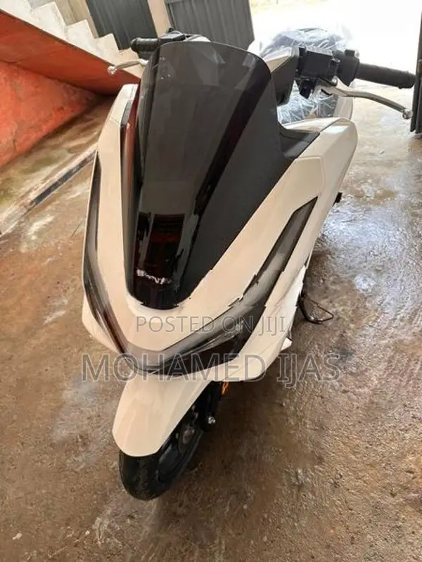 Honda PCX160 2025