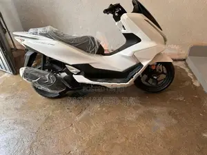 Honda PCX160 2025