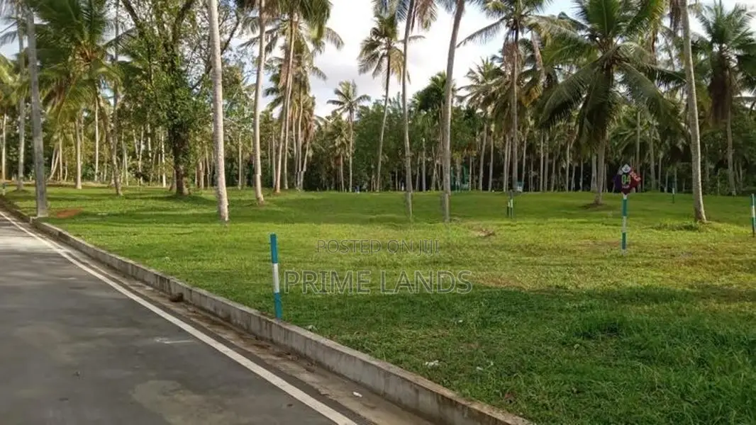 Veyangoda Mirigama Road Kubaloluwa Land for Sale