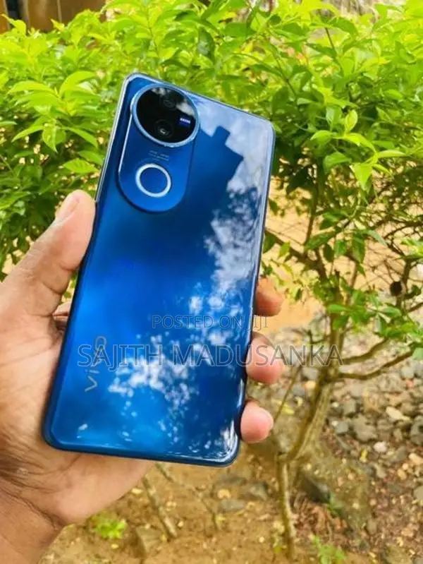 Vivo V50 5g (Used)