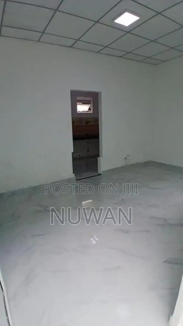 Brand new up unit for rent in Boralesgamuwa
