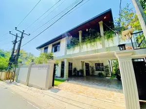 Luxury 2-Storey House for Sale in Battaramulla